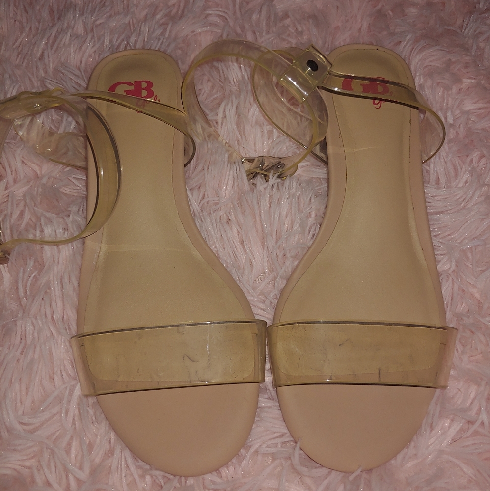 Adorable dress sandals. "Glass slipper"